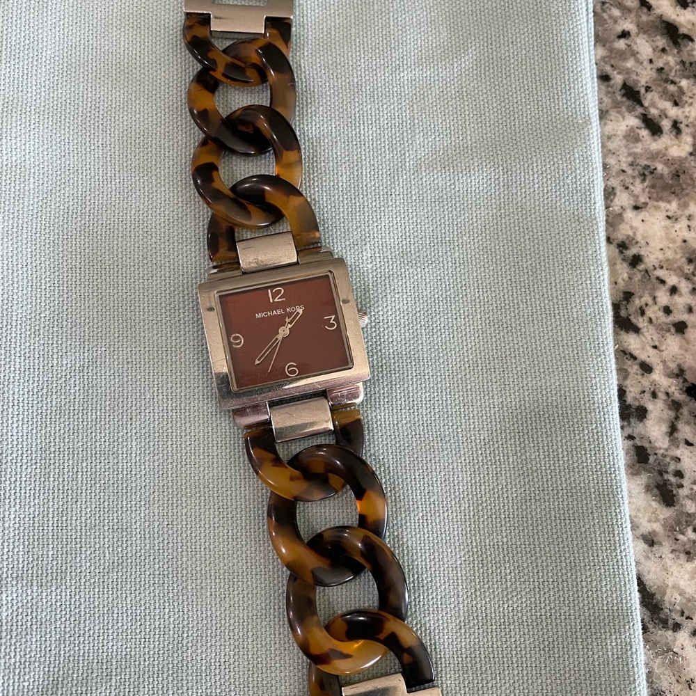 Michael Kors Tortoise she’ll bracelet watch